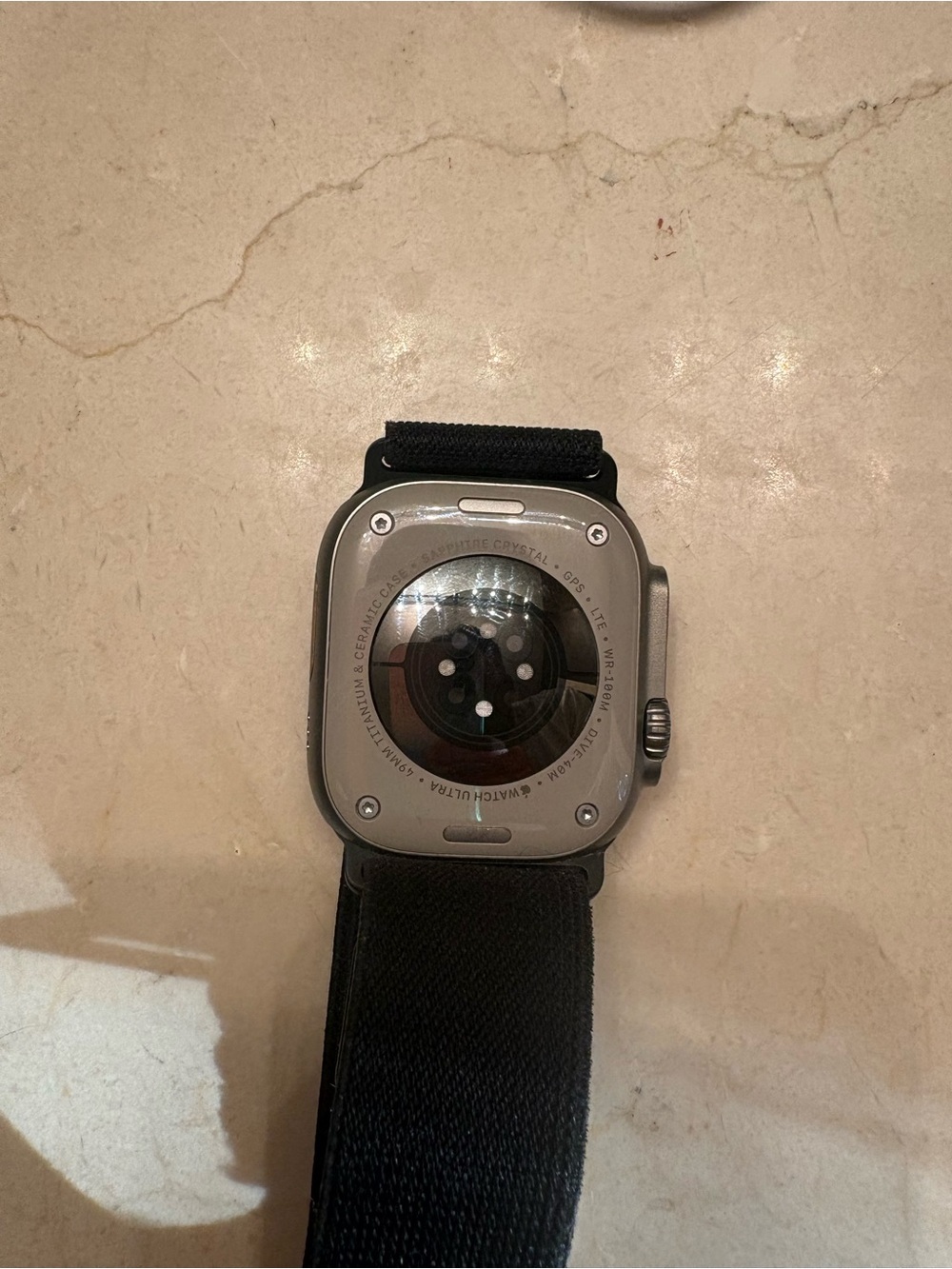Apple Watch Ultra - Picture 2 of 2